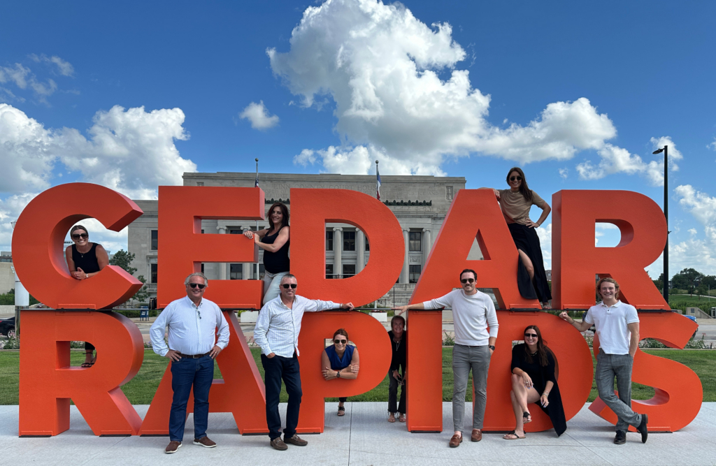 Cedar Rapids, IA sign with GLD Commercial